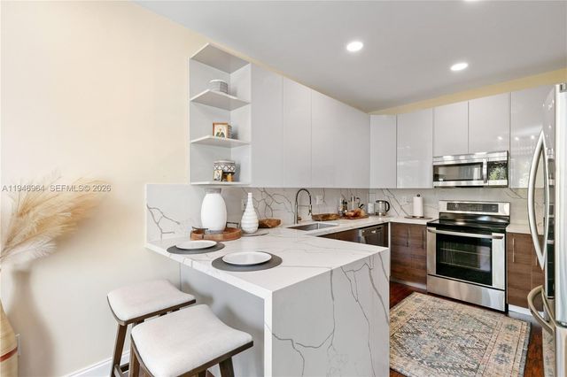 1564 Yellowheart Way 1564, Hollywood, FL 33019