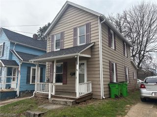 621 Creedmore Avenue, Barberton, OH 44203