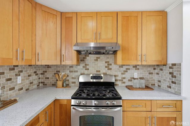 326 Hale Street, San Francisco, CA 94134