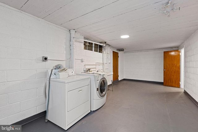 601 FAIRVIEW RD, Woodlyn, PA 19094