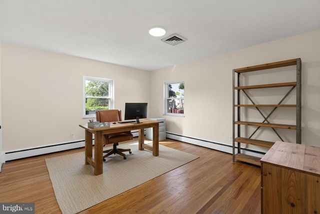 601 FAIRVIEW RD, Woodlyn, PA 19094