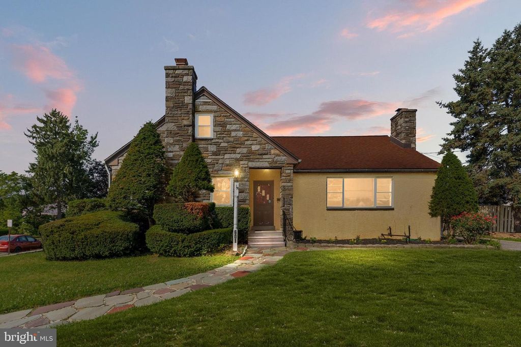601 FAIRVIEW RD, Woodlyn, PA 19094