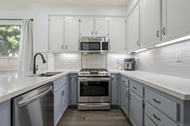 1002 Teatro Cir, El Cajon, CA 92021