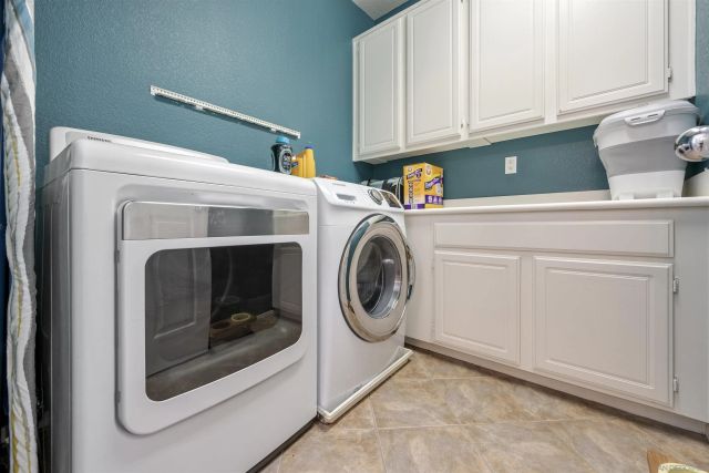 1002 Teatro Cir, El Cajon, CA 92021