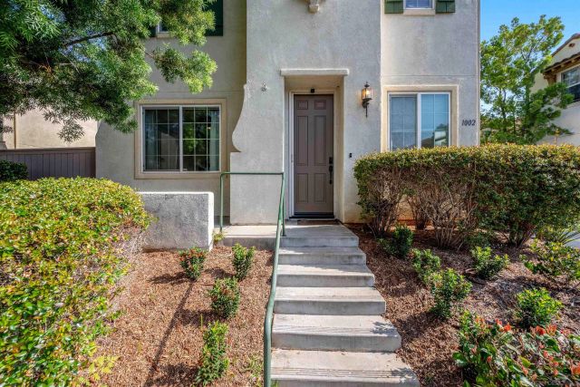 1002 Teatro Cir, El Cajon, CA 92021