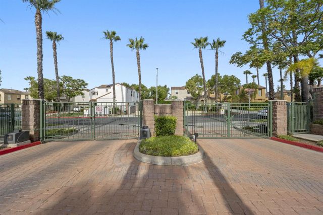 1002 Teatro Cir, El Cajon, CA 92021