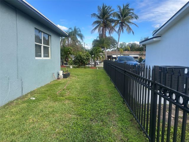 815 S 26th Court, Hollywood, FL 33020