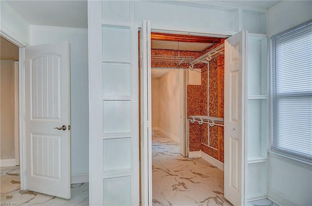 3813 Clearwood CT, Virginia Beach, VA 23453