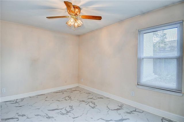 3813 Clearwood CT, Virginia Beach, VA 23453