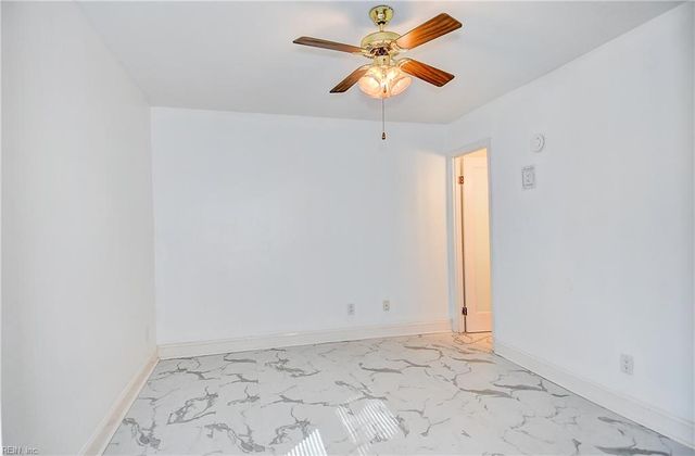 3813 Clearwood CT, Virginia Beach, VA 23453