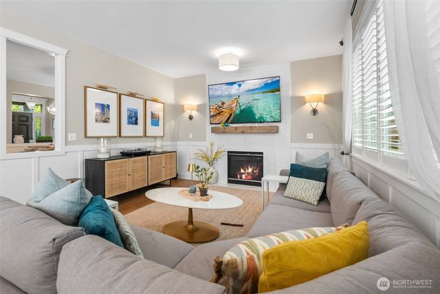 16627 37th Drive SE, Bothell, WA 98012