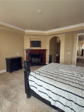 211 Chicago, Huntington Beach, CA 92648