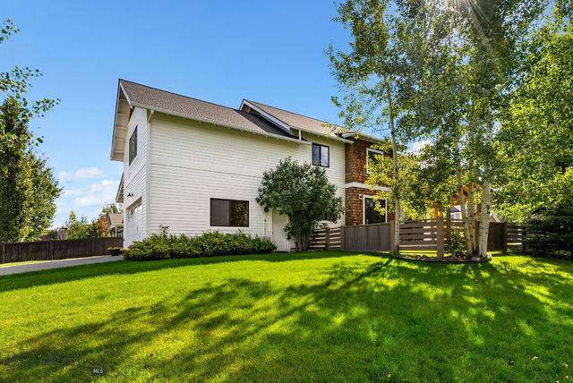 4895 Vine Street, Bozeman, MT 59718