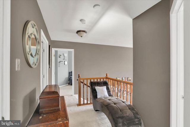 4 CREEKDALE DR, Delran, NJ 08075