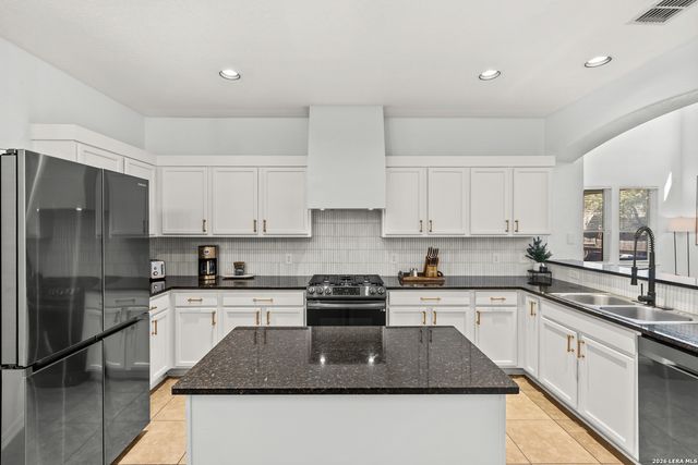 13707 FIRENZE PL, San Antonio, TX 78253