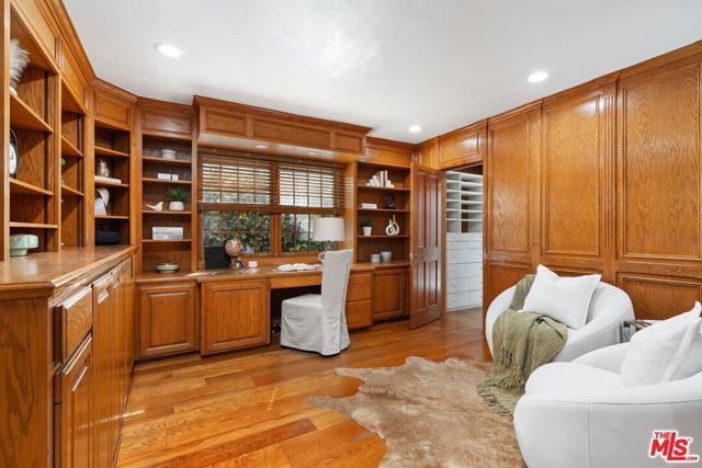 159 Granville Avenue, Los Angeles, CA 90049