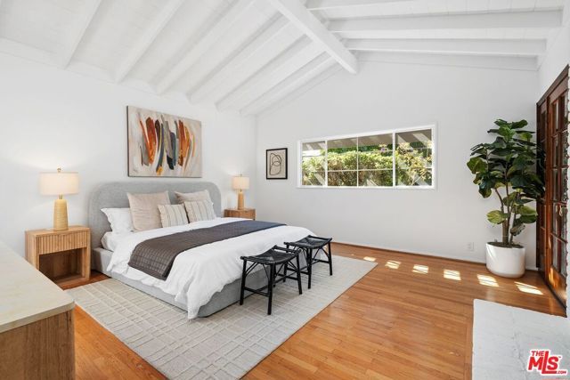 159 Granville Avenue, Los Angeles, CA 90049