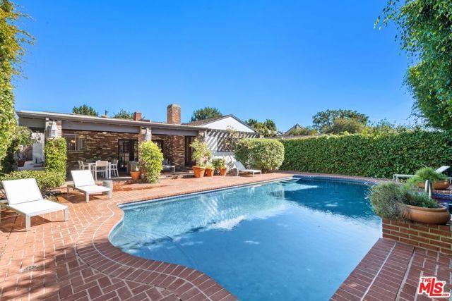 159 Granville Avenue, Los Angeles, CA 90049