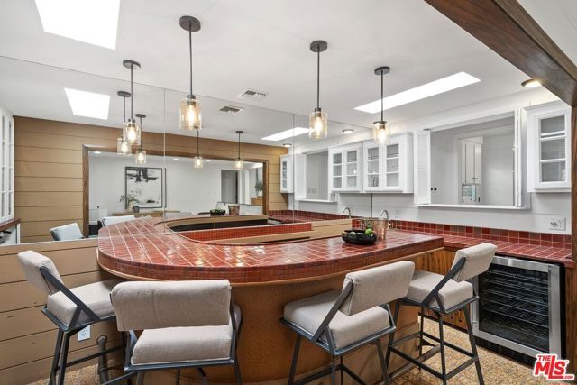 159 Granville Avenue, Los Angeles, CA 90049