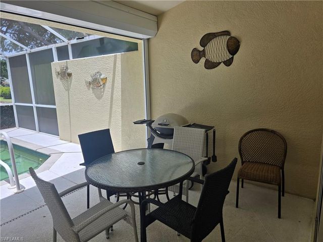 8164 Ibis Cove CIR B202, Naples, FL 34119
