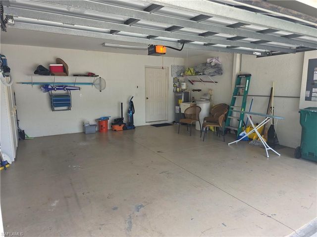 8164 Ibis Cove CIR B202, Naples, FL 34119