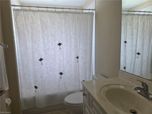 8164 Ibis Cove CIR B202, Naples, FL 34119