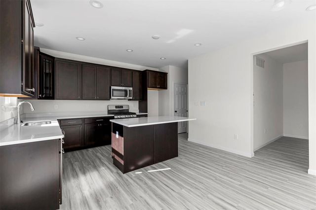 3843 Sonora Stone Drive, Florissant, MO 63031