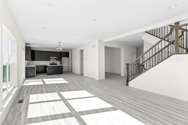 3843 Sonora Stone Drive, Florissant, MO 63031