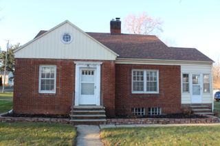 676 W Michigan Avenue, Saline, MI 48176