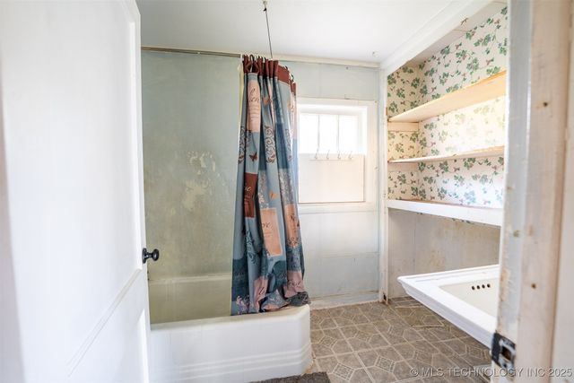 33417 S Blue Top Road, Cookson, OK 74427