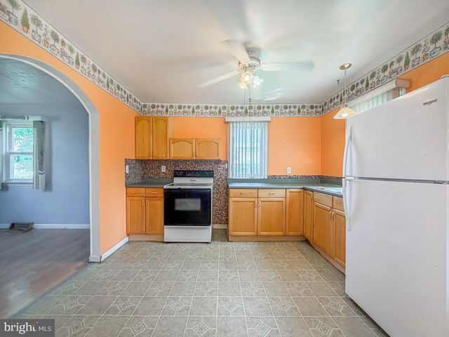 1005 THIRD AVE, Croydon, PA 19021