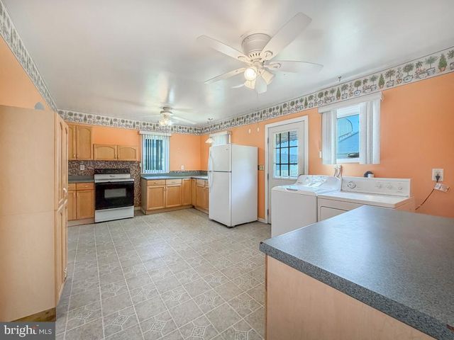 1005 THIRD AVE, Croydon, PA 19021
