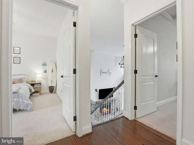 9454 PINEY MOUNTAIN RD, Warrenton, VA 20186