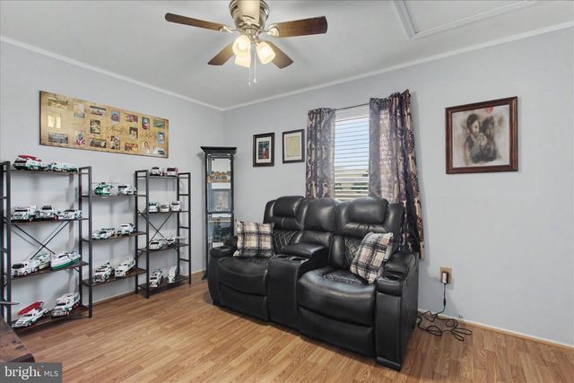 46 ELIZABETH LN, New Oxford, PA 17350
