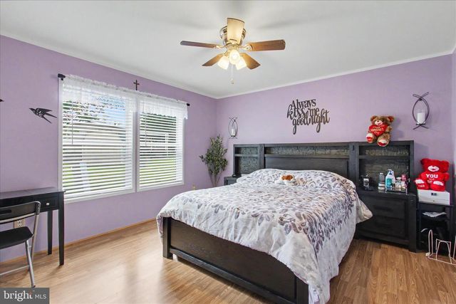 46 ELIZABETH LN, New Oxford, PA 17350