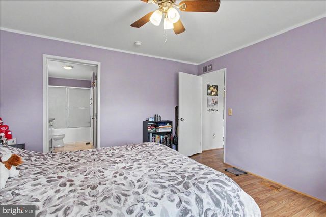 46 ELIZABETH LN, New Oxford, PA 17350
