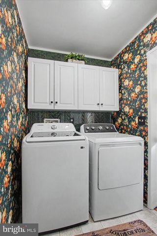 46 ELIZABETH LN, New Oxford, PA 17350