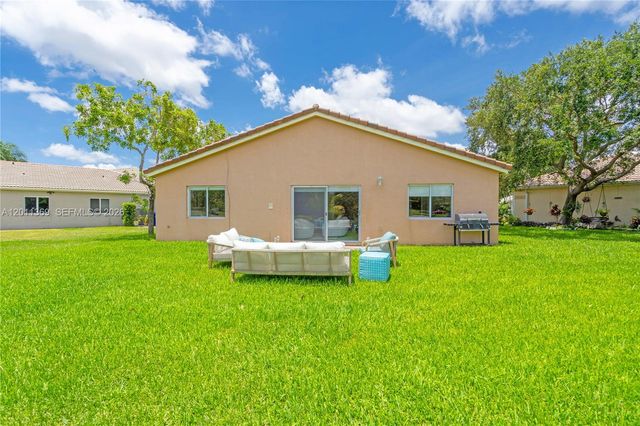 2001 SW 104th Ave, Miramar, FL 33025