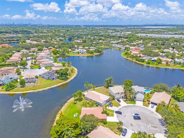 2001 SW 104th Ave, Miramar, FL 33025