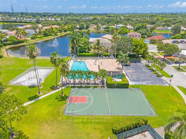 2001 SW 104th Ave, Miramar, FL 33025