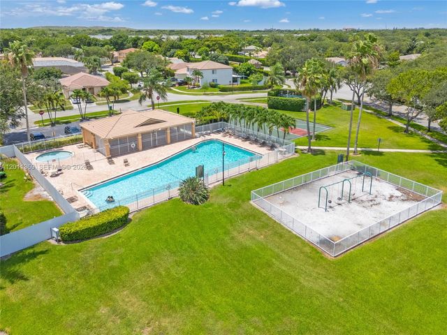 2001 SW 104th Ave, Miramar, FL 33025
