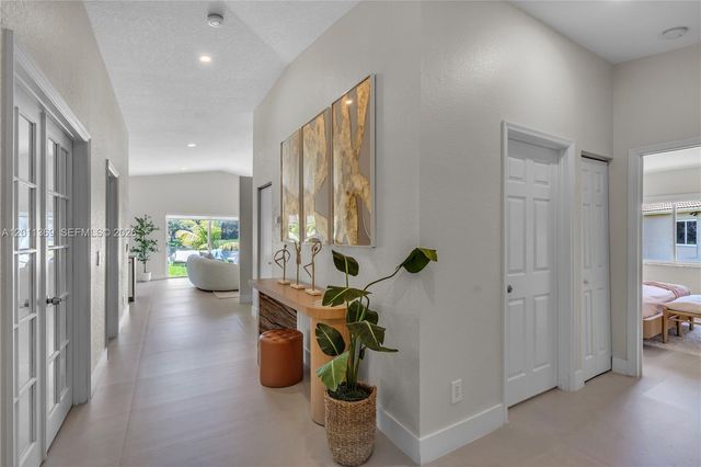 2001 SW 104th Ave, Miramar, FL 33025