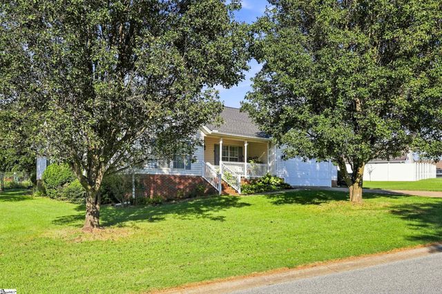 6 Duer Way, Greer, SC 29651