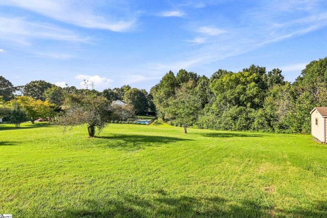 6 Duer Way, Greer, SC 29651