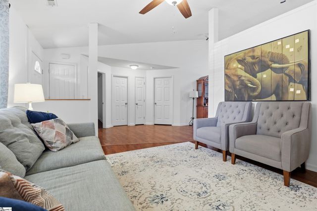 6 Duer Way, Greer, SC 29651