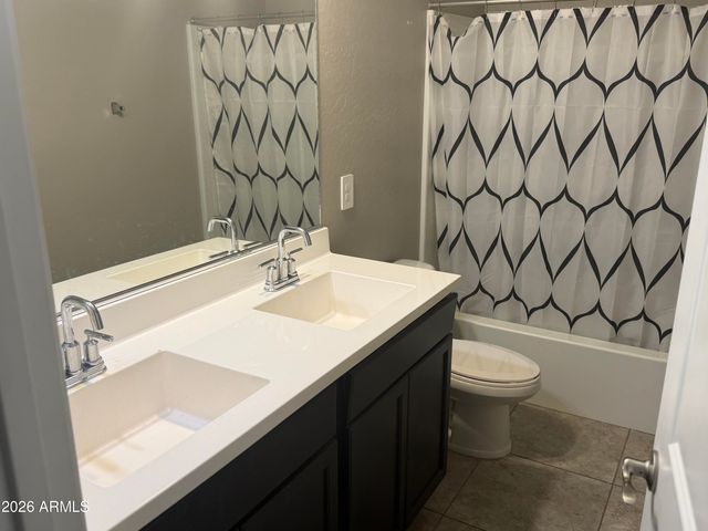 30011 W CHEERY LYNN Road, Buckeye, AZ 85396