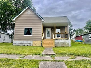120 W Warren Street, Mitchell, IN 47446
