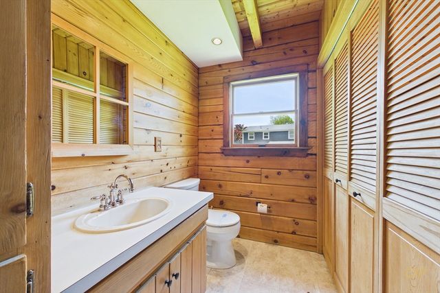 6 Sunnyside Ave, Randolph, MA 02368