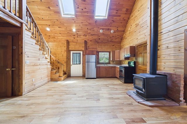 6 Sunnyside Ave, Randolph, MA 02368