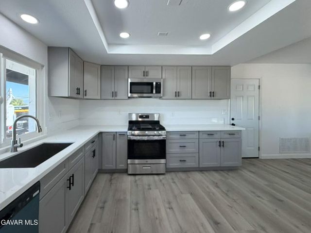 39125 162nd Street, Palmdale, CA 93591